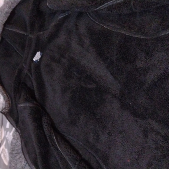 Thick grey fleece/sherpa sweater - Picture 3 of 4